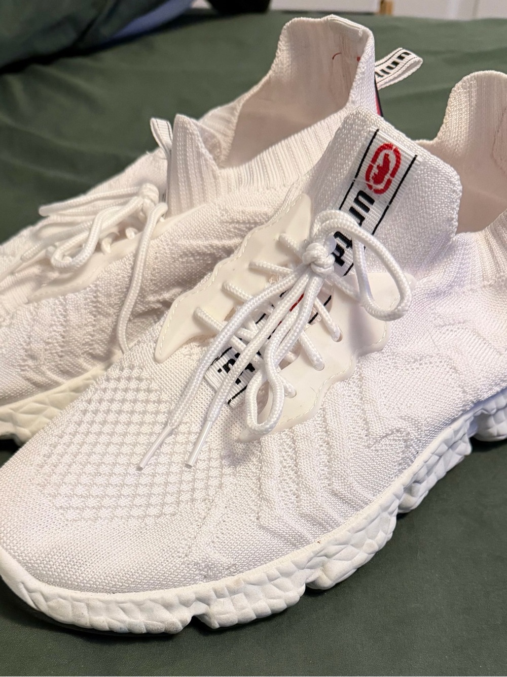 Men's Athletic Running Shoes - White Knit Lace-Up